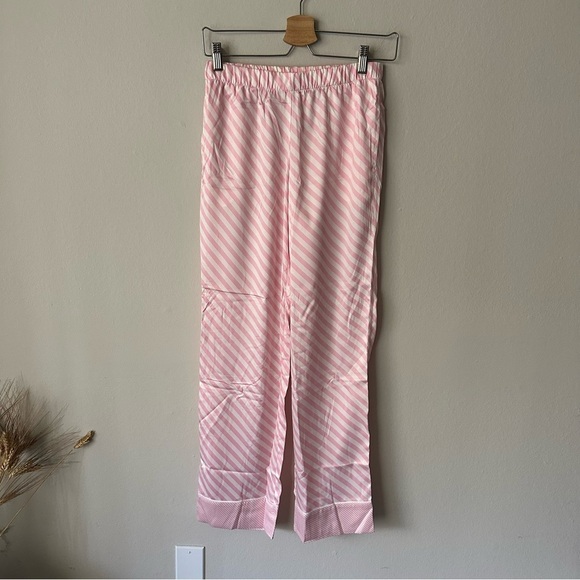 Victoria’s Secret Classic Satin Afterhours Pink Stripe Satin Pajama Set silky XS - Picture 11 of 15